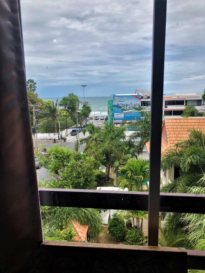 Hotel Baan Talay Pattaya Zimmer foto